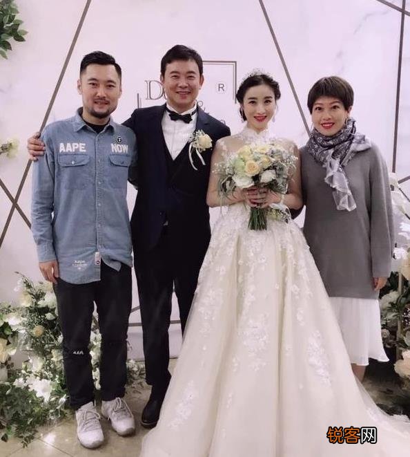 8年过去了,被张艺谋开除出剧组,爆料张艺谋超生的女星今何在？