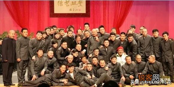 赵本山徒弟集体剃头上热门,被网友痛批出洋相,赵家班何去何从？