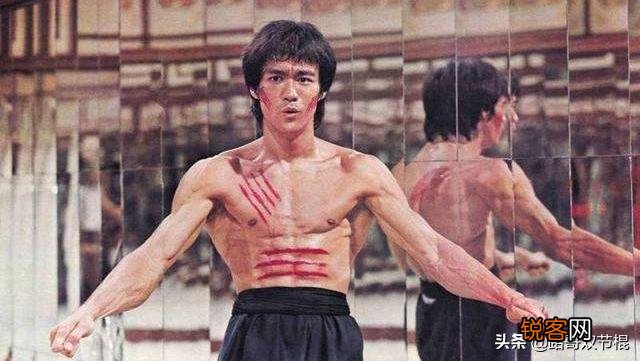 李小龙和成龙谁最能打？为什么？