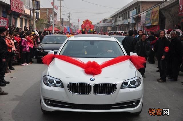 去4S店买车,怎么谈价格?所谓裸车价是什么意思？