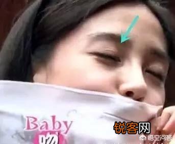 有哪些明星小时候平平无奇,长大却惊为天人？