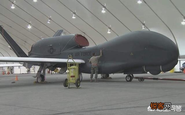 伊朗宣布击落一架闯入领空的全球鹰无人机！美国会开战吗？