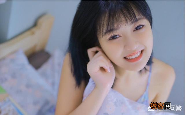 有了新欢忘旧爱,这人值得吗？