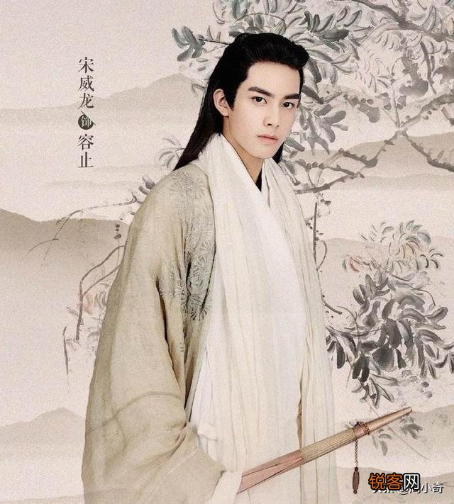 哪位推荐个小说？