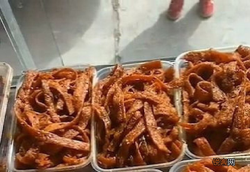 请问辣条是属于垃圾食品吗?
