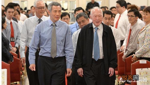 东南亚一些国家设立的资政是个什么官？权力有多大？