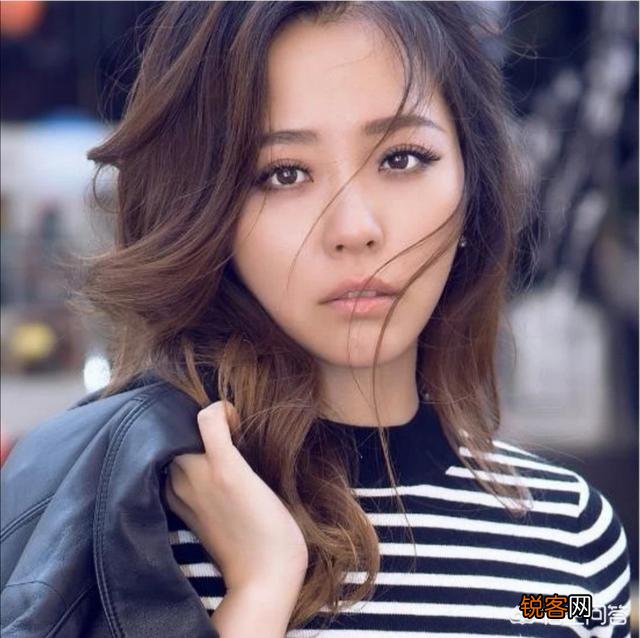 婚姻中对待第三者插足,是忍气吞声,还是勇敢面对？你怎么看？