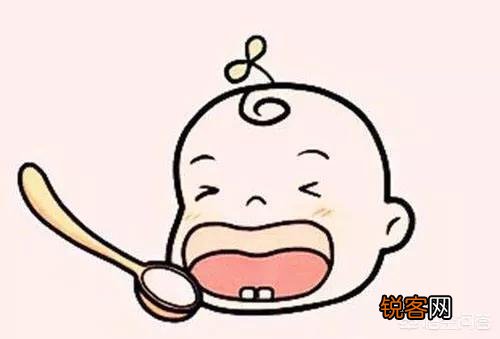 六个月大的婴儿可以吃哪些辅食?为了预防感冒,家里人都常给她喝板蓝根是否可以?