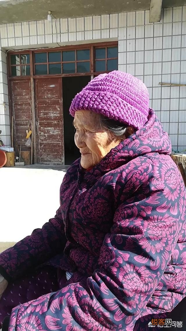 打工挣钱与投资赚钱在当今社会,哪个是更好的选择？