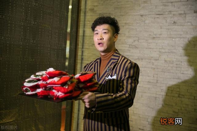 为什么有人说曹云金站在那,岳云鹏都不敢开口？