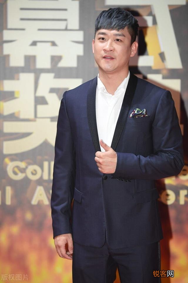 为什么有人说曹云金站在那,岳云鹏都不敢开口？