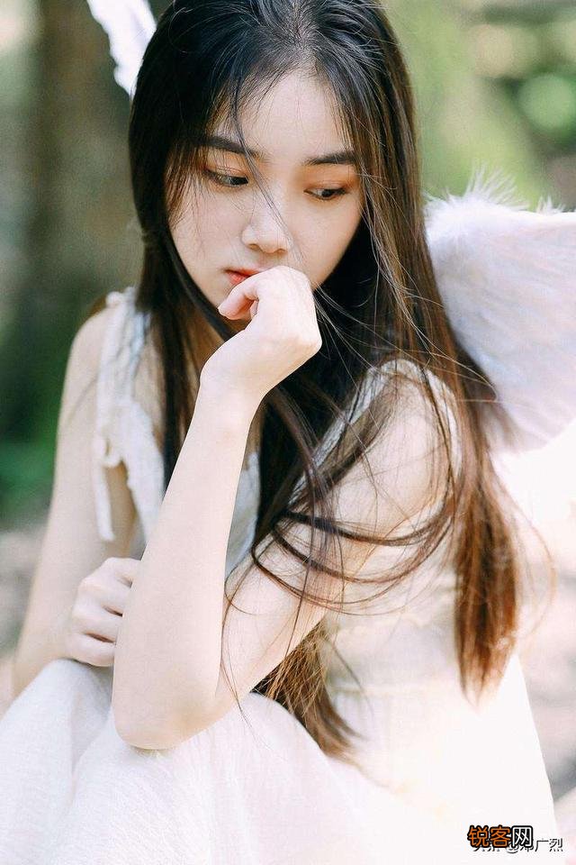 如何断定一个女孩是不是美女？