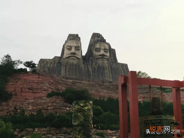 为何有人觉得没有萨达姆的伊拉克一文不值,而有人觉得推翻是正确的？