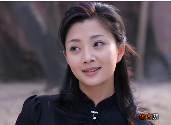 殷桃前夫因受贿入狱 演员殷桃出什么事了