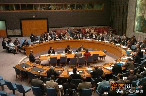 美国攻打伊拉克是侵略行为,为什么没有一个国家站出来主持公道？