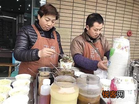 你们觉得街边小吃脏吗？
