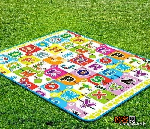 对于有孩子的家庭来说儿童爬行垫和护栏是「刚需」吗？