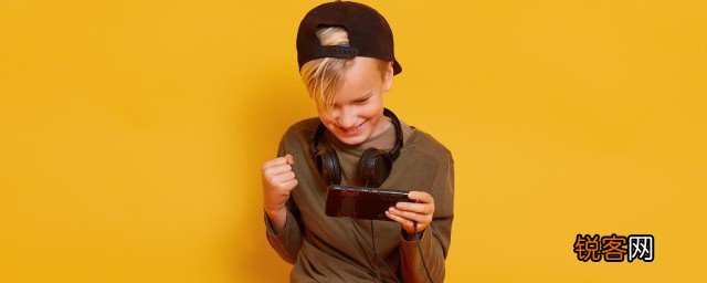 小孩子性格内向怎么办 内向的孩子怎么教育