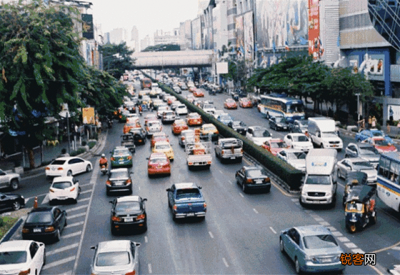 高速堵车怎么发朋友圈幽默2020