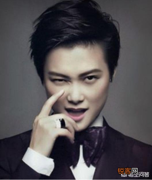 宁静短发帅哭了,还有哪些女星短发造型比男的还帅？