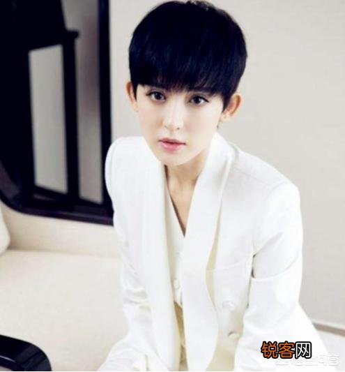 宁静短发帅哭了,还有哪些女星短发造型比男的还帅？