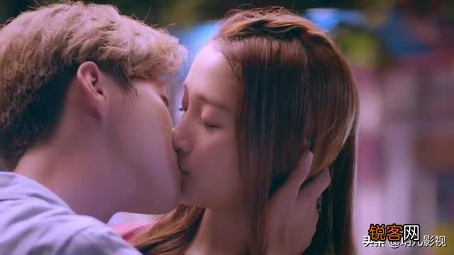 关晓彤是怎么火起来的？