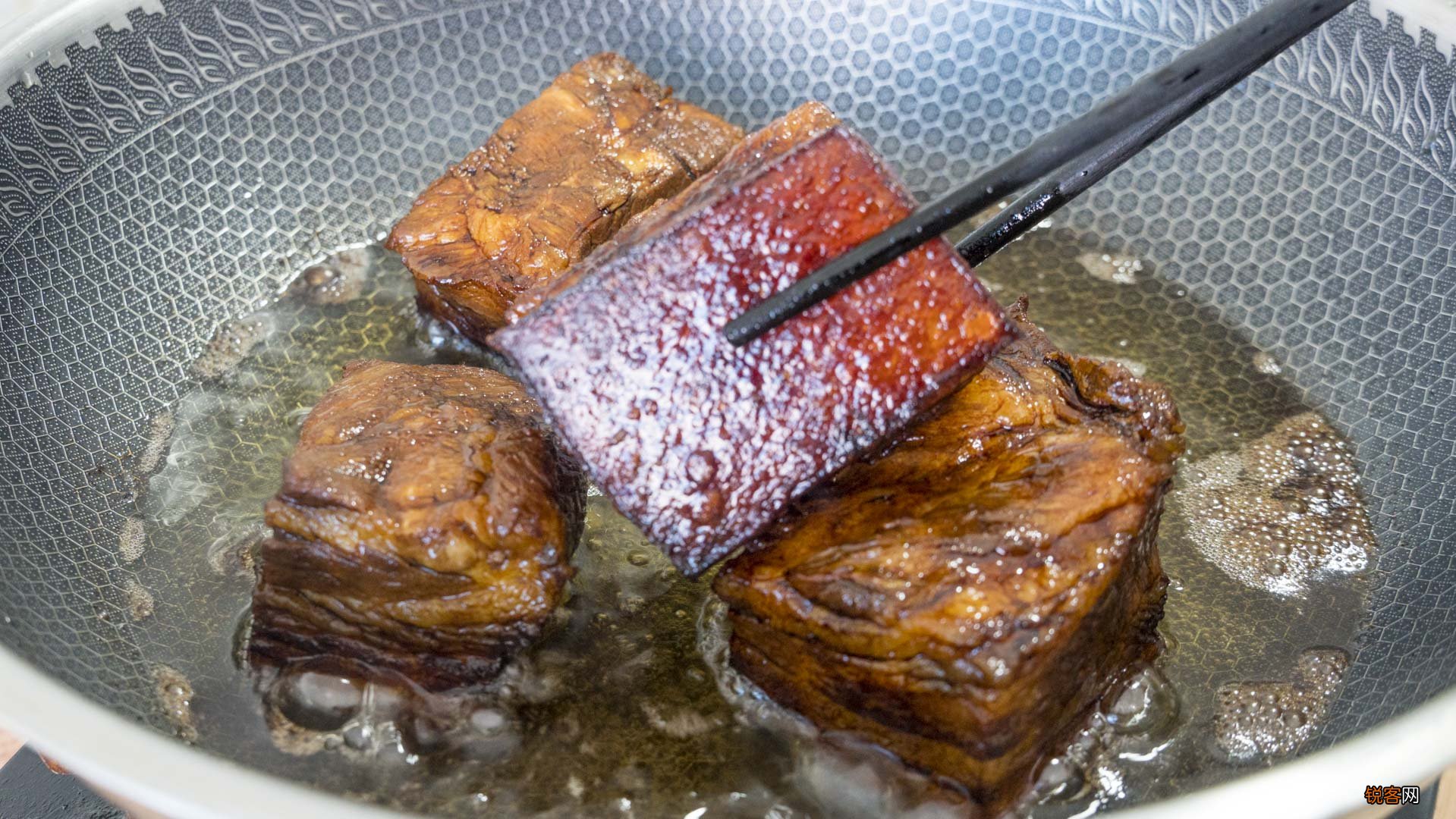 梅菜扣肉怎么烧 家常扣肉的做法