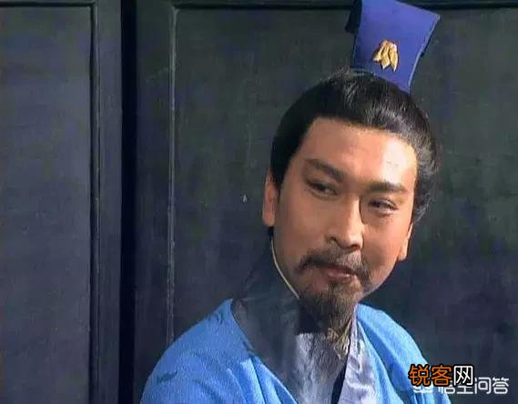 自大、狂妄、自我为中心的人最后都怎么样了？