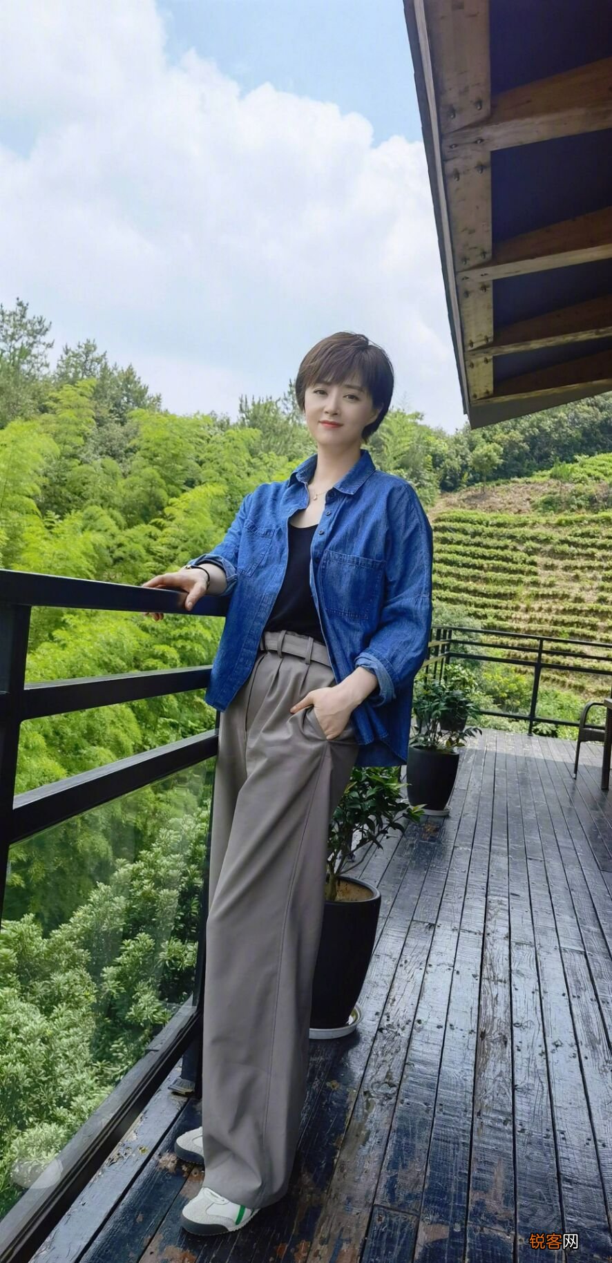 蒋欣这样的身材才是真的美 微胖身材丰腴有致，比维密超模还要美