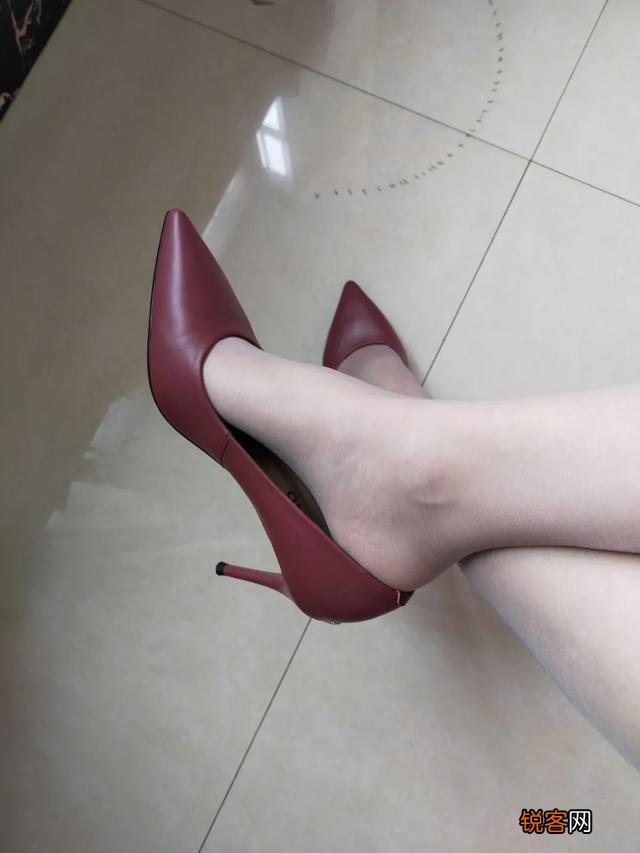 女神们心目中的完美高跟鞋是怎样的？