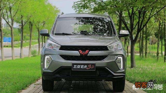 求各位兄弟推荐一款落地8-10万的suv,空间稍微大点,动力充足？