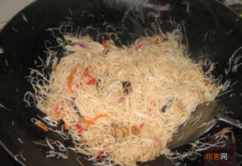 洋葱煮米粉 米粉炒洋葱