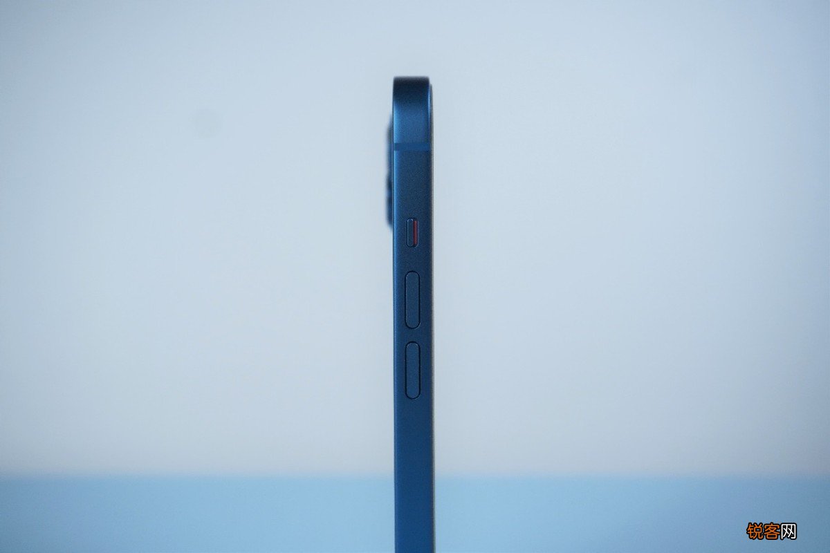 iPhone13上手体验 性能依旧最强