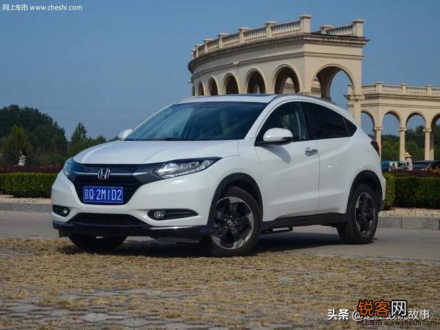 10万左右的二手车买什么车好？车龄三四年左右的轿车SUV都行？