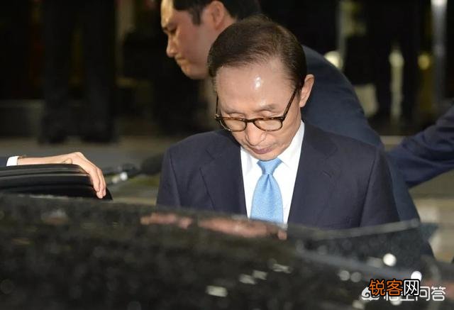 韩国总统至今无一善终,青瓦台魔咒该如何破解？