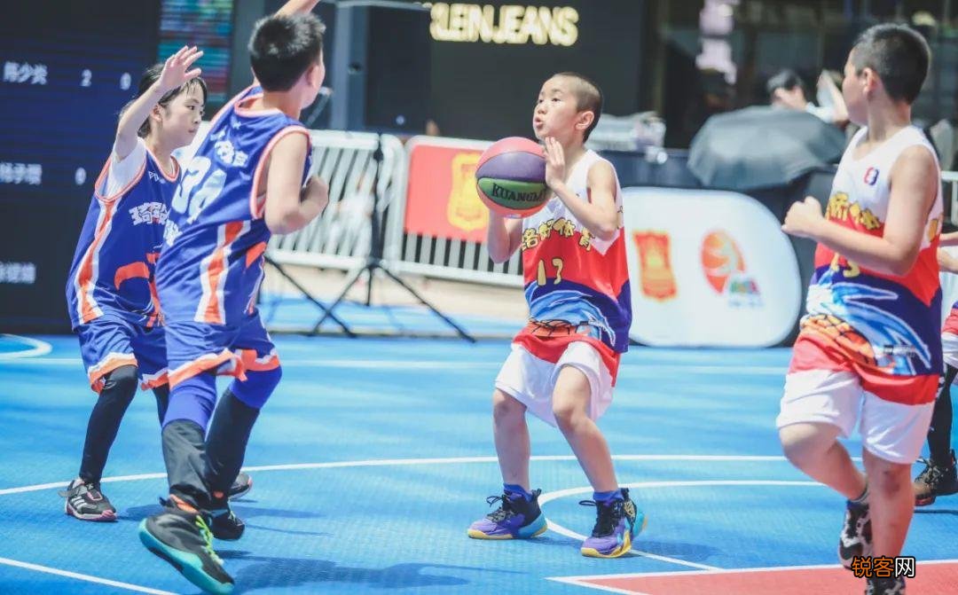 孩子学篮球有什么好处 我为什么要让孩子学篮球