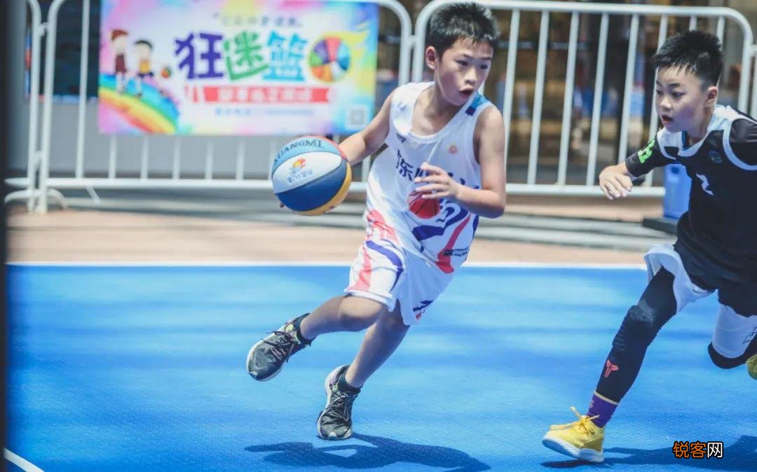 孩子学篮球有什么好处 我为什么要让孩子学篮球