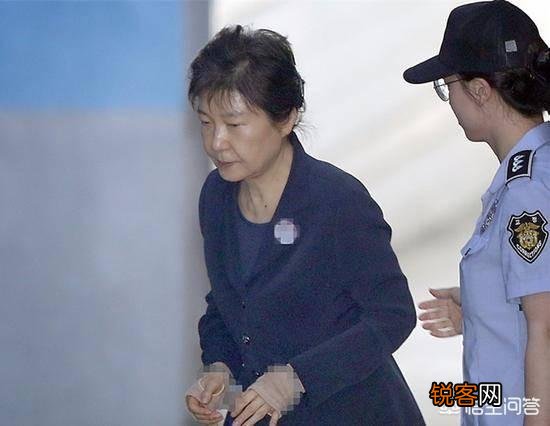 为什么韩国有那么多任总统都下场悲剧、以牢为伴？