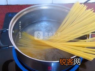 炒意面的做法