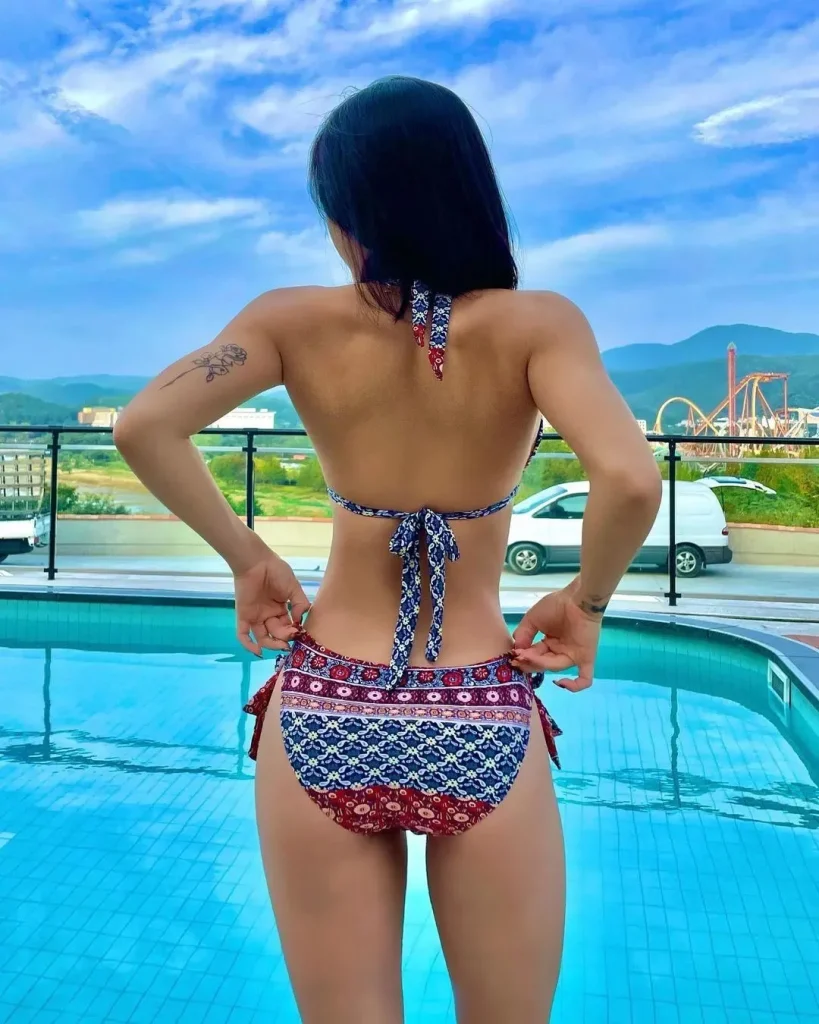 看到小姐姐的吸睛“括号臀” 什么蜜桃臀、柯基臀瞬间不香了