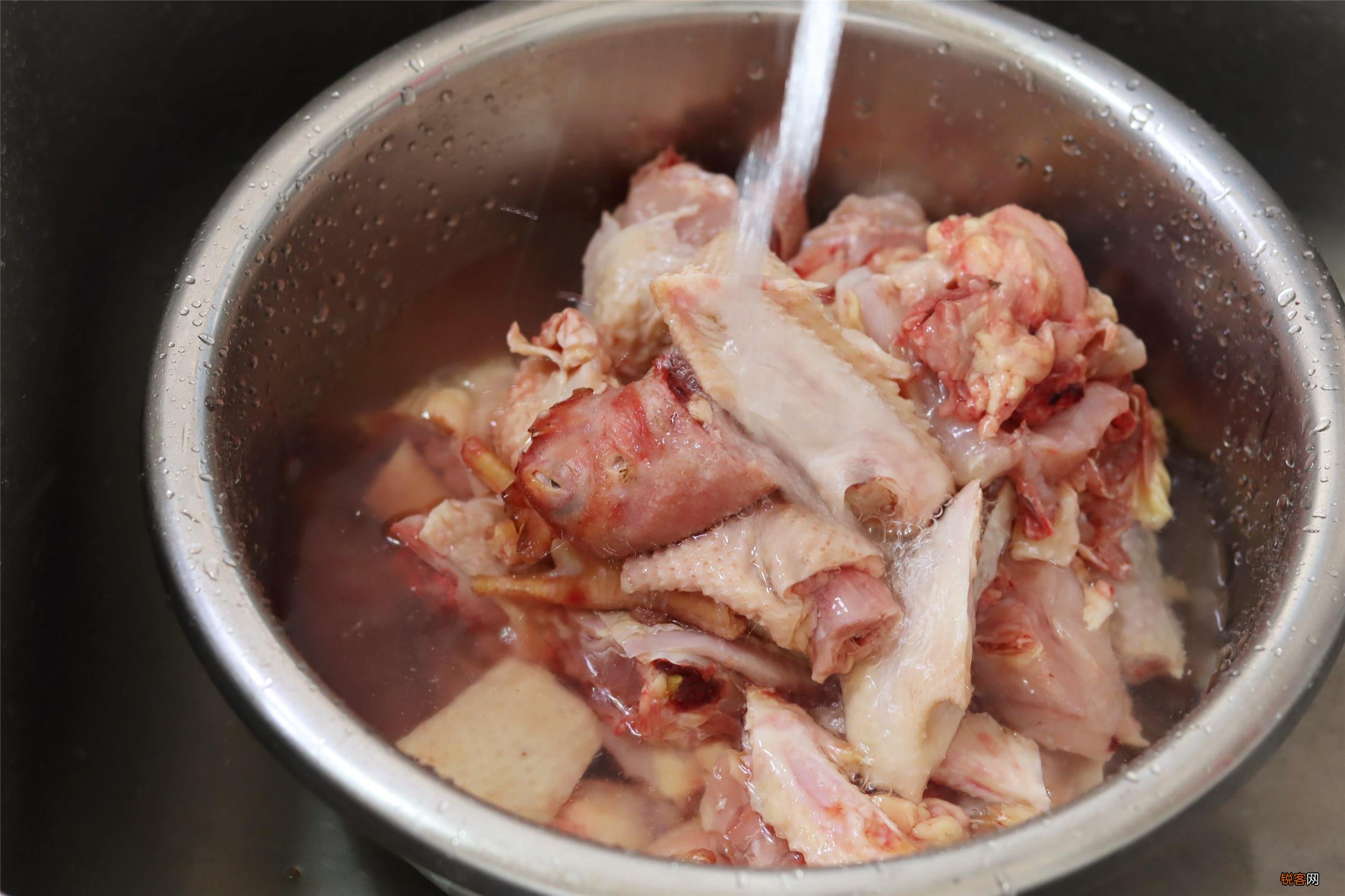 炖鸡汤怎么炖好吃 汤鲜肉香不油腻