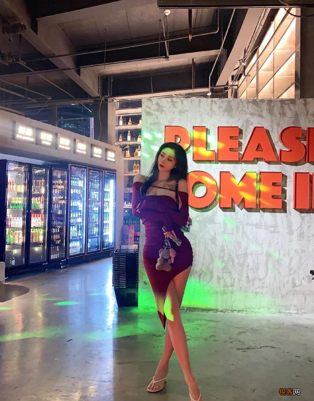 国产健身翘臀辣妹DollarDoris 想要同款身材教你这样练