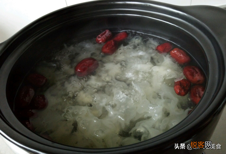 银耳汤的正确做法 银耳出胶多很粘稠