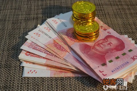 商标侵权连环诈骗案件中逮捕嫌疑人的条件有哪些