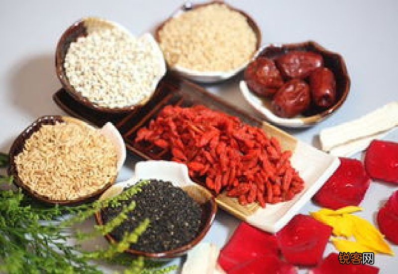 脱发吃什么可以治疗 食疗怎么吃治疗脱发