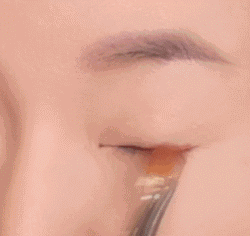 眼影颜色怎么搭配最好看?有哪些画眼影的技巧?