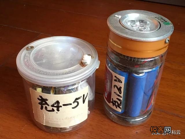 洗衣液桶怎样做花盆？