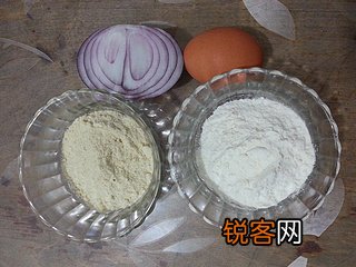 洋葱小米面饼的做法