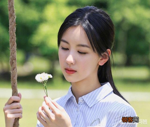 给娱乐圈美女排个名次,你认为怎么排？