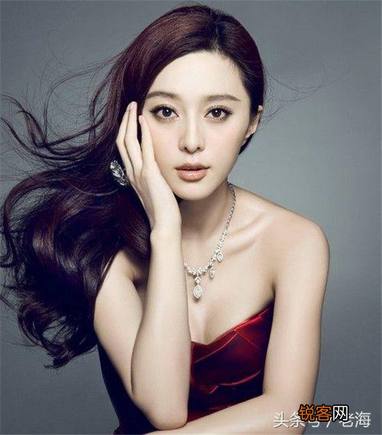 中国女星中,哪个女星的气质、颜值、能力能排得上第一？